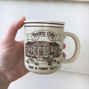 T W I T T Y City mug